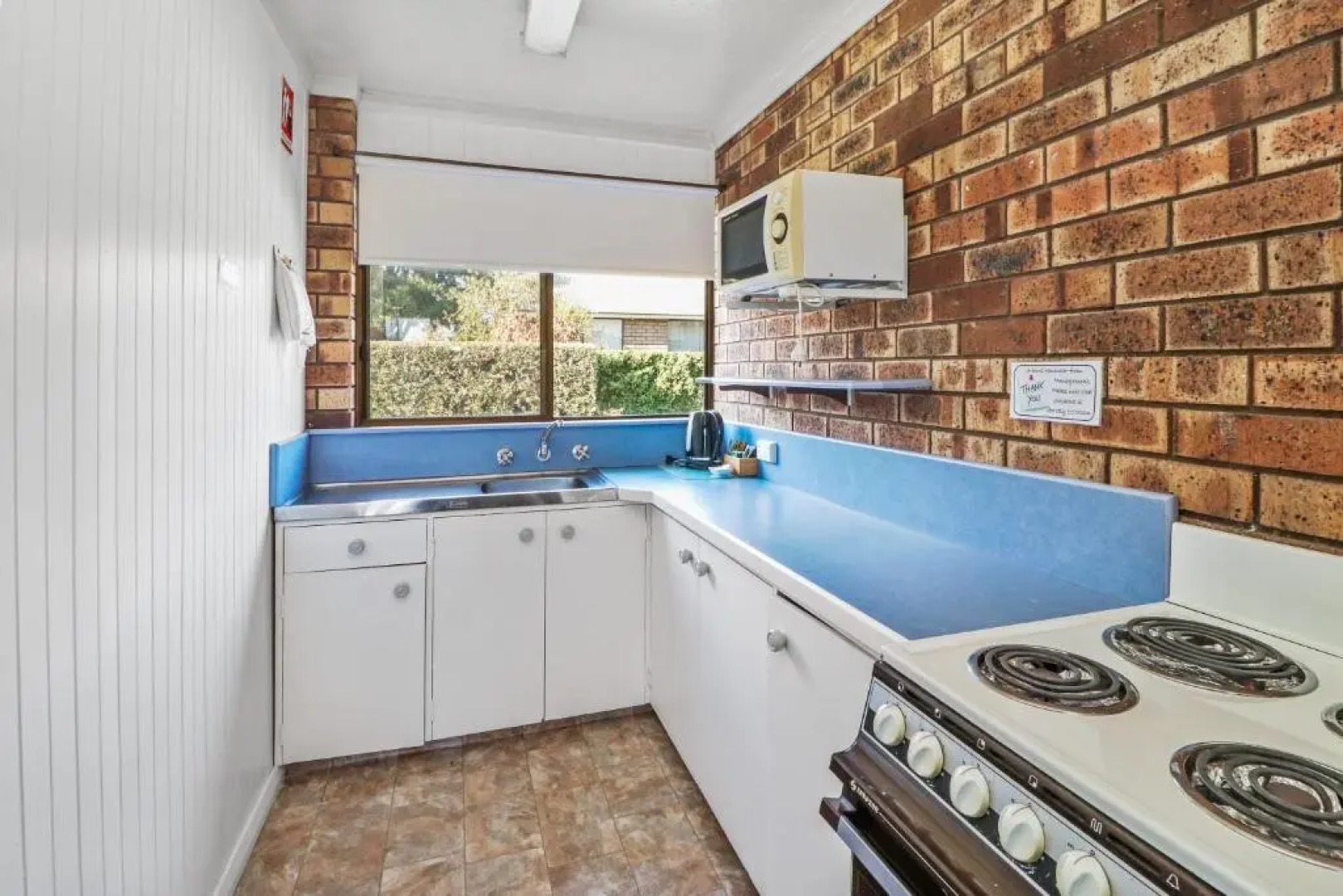 Kellraine Holiday Units