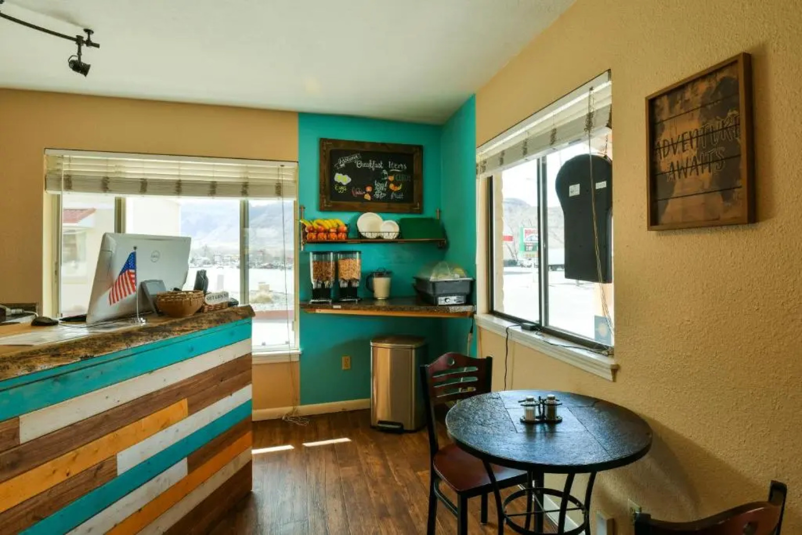 Adventure Inn & Motel