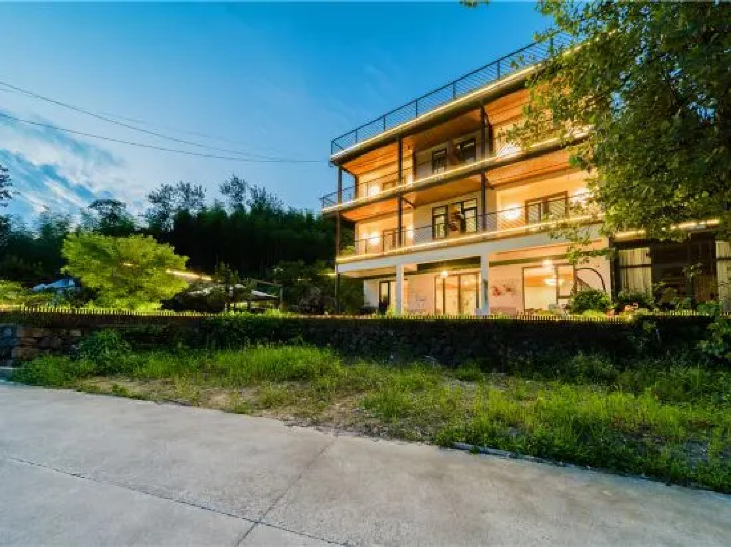 Moganshan maple elegant villa