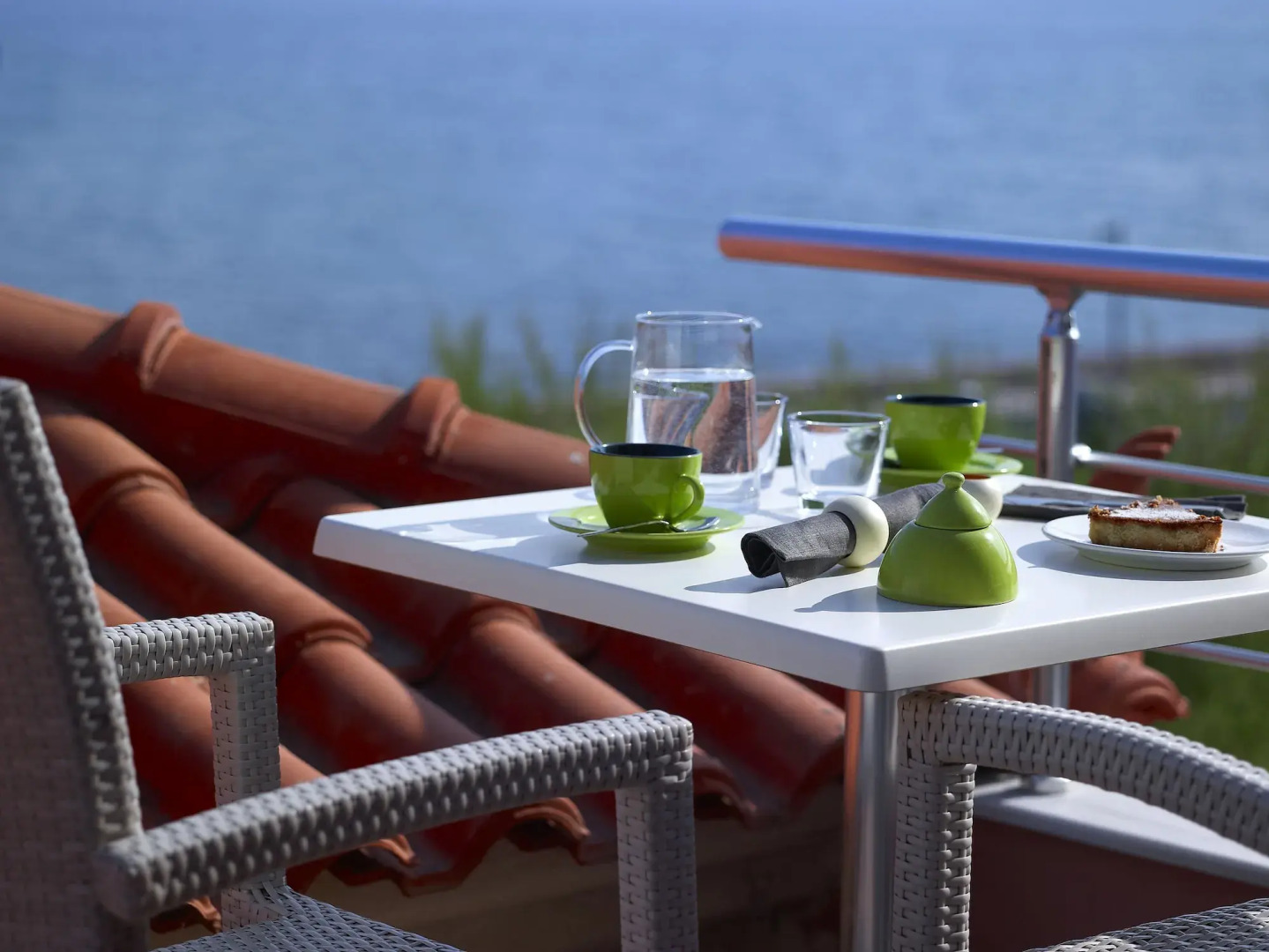 Aeolis Apartments & Studios