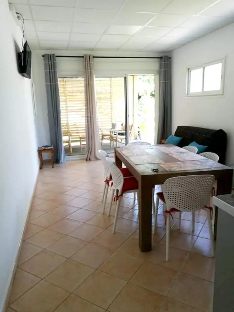 House With one Bedroom in La Rivière, With Private Pool and Wifi