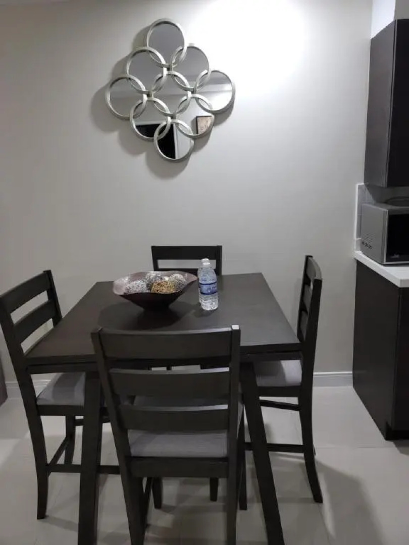 R & V Beach Front Vacation Home