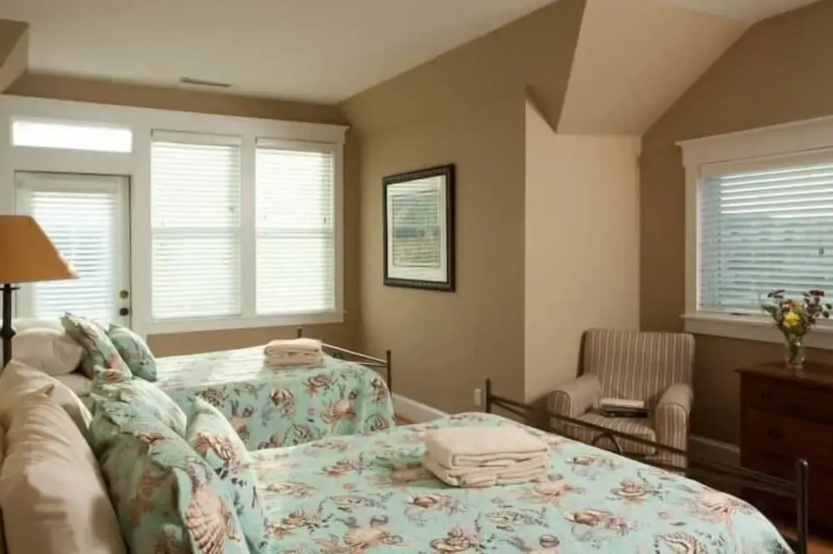 Aquarius 4 Bedroom Holiday Home By Bald Head Island