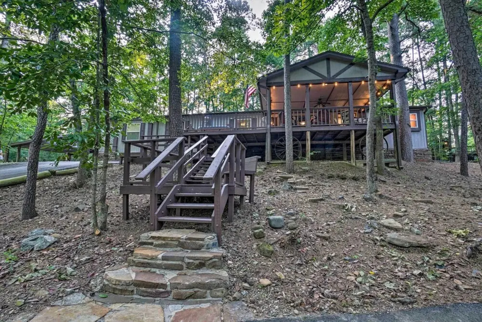 Broken Bow Oasis: Hot Tub, Fire Pit & Patio