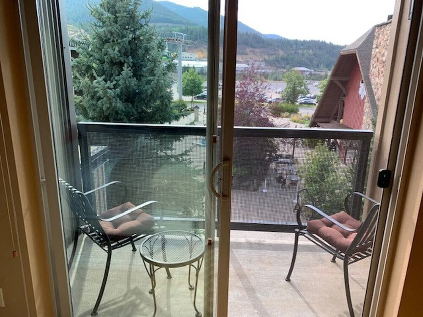 Shared Roof Top Hot Tub Silver Mtn