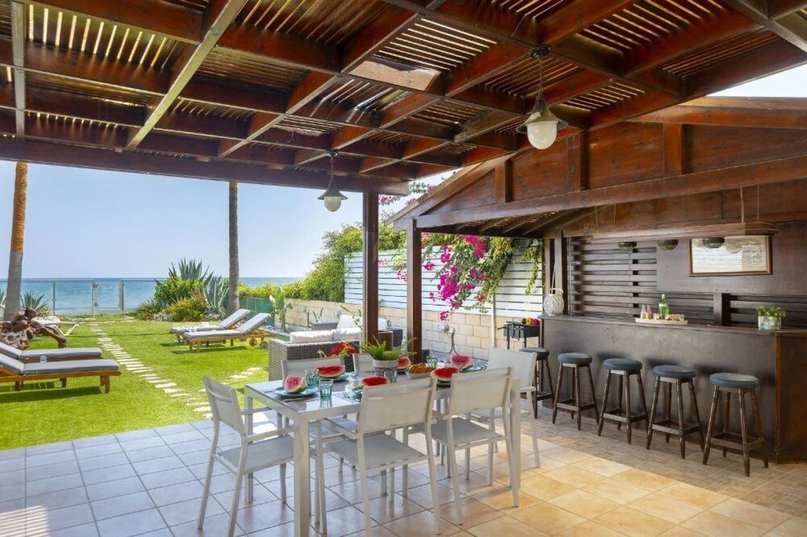 Meneou Beachfront Villa 3