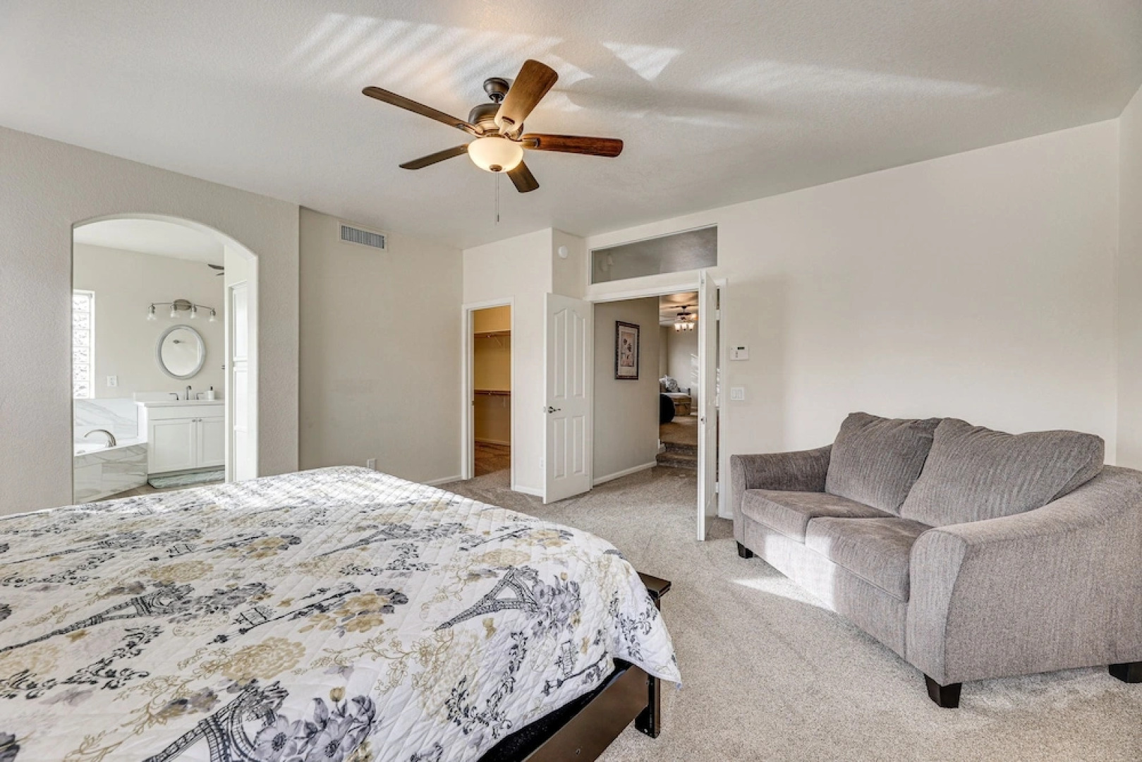 Gilbert Group Getaway: 3 Mi to Dtwn