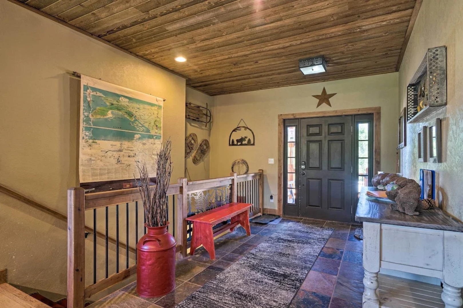 Cripple Creek Mountain Getaway w/ Hot Tub & Views!