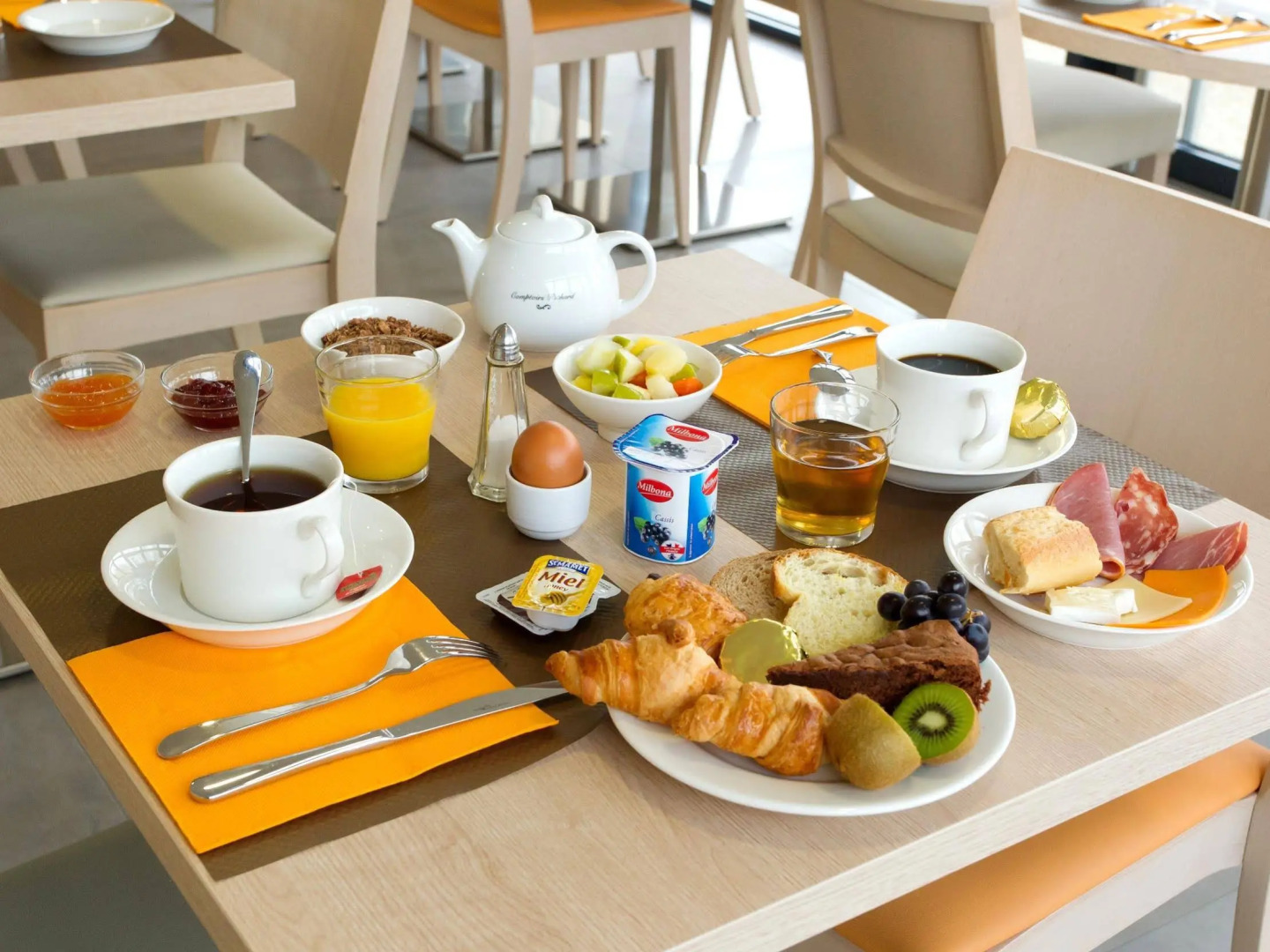 Logis Hôtel - La Chambre d'Amiens