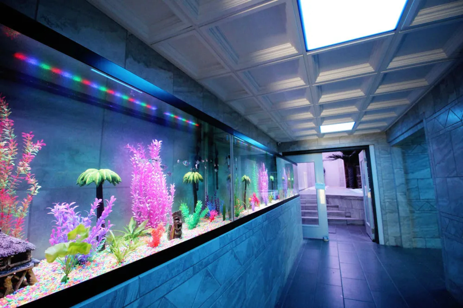 California Palms Hotel & Suites