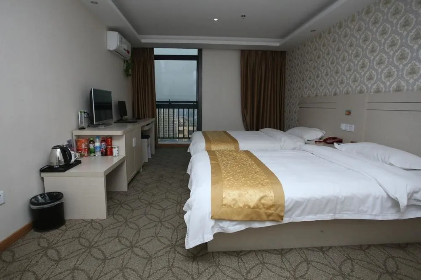 Aishangke Chain Hotel (Train Station)