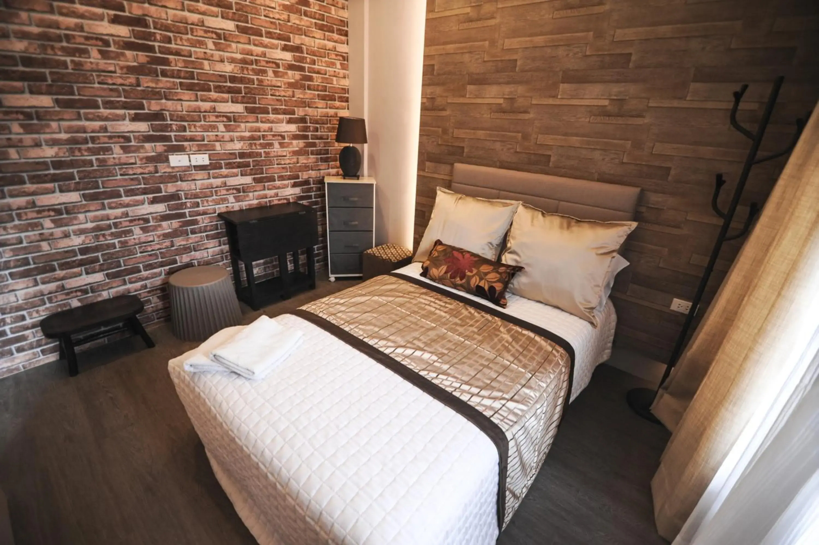 Pine Breeze Cottages