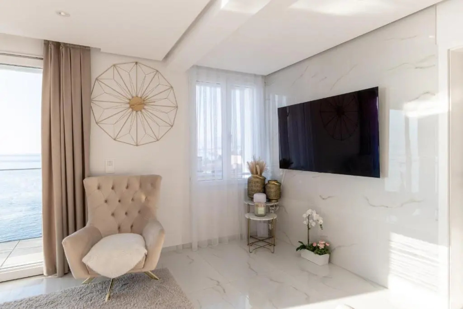 Sunset Home, Appartement de luxe front de lac