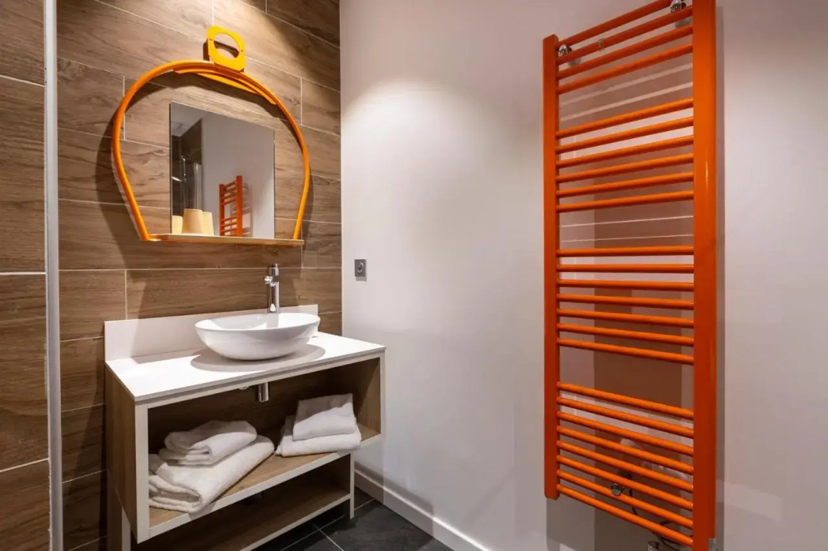 Hotel Base Camp Lodge - Bourg Saint Maurice