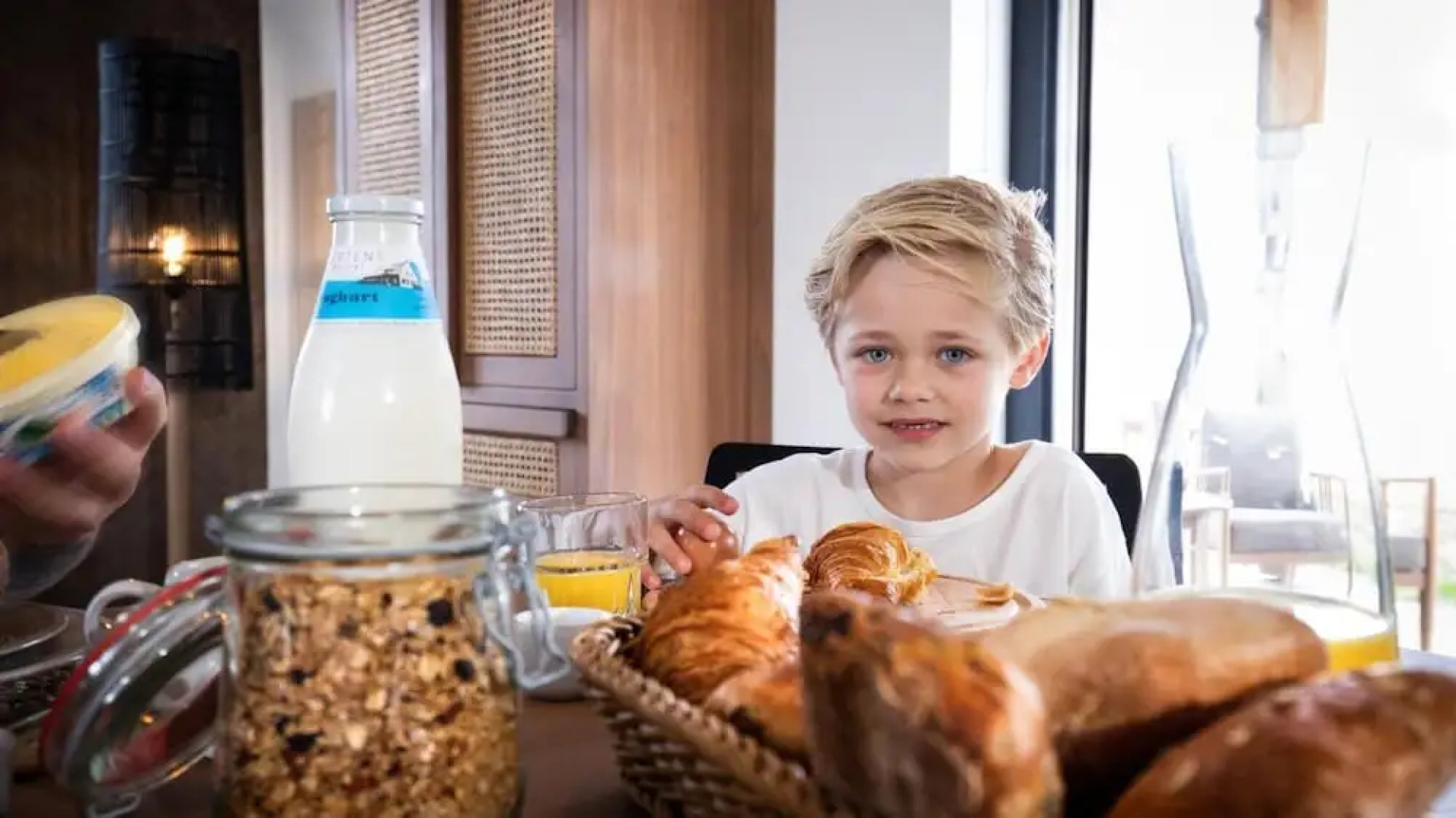 Premium Water 12p in Thorn