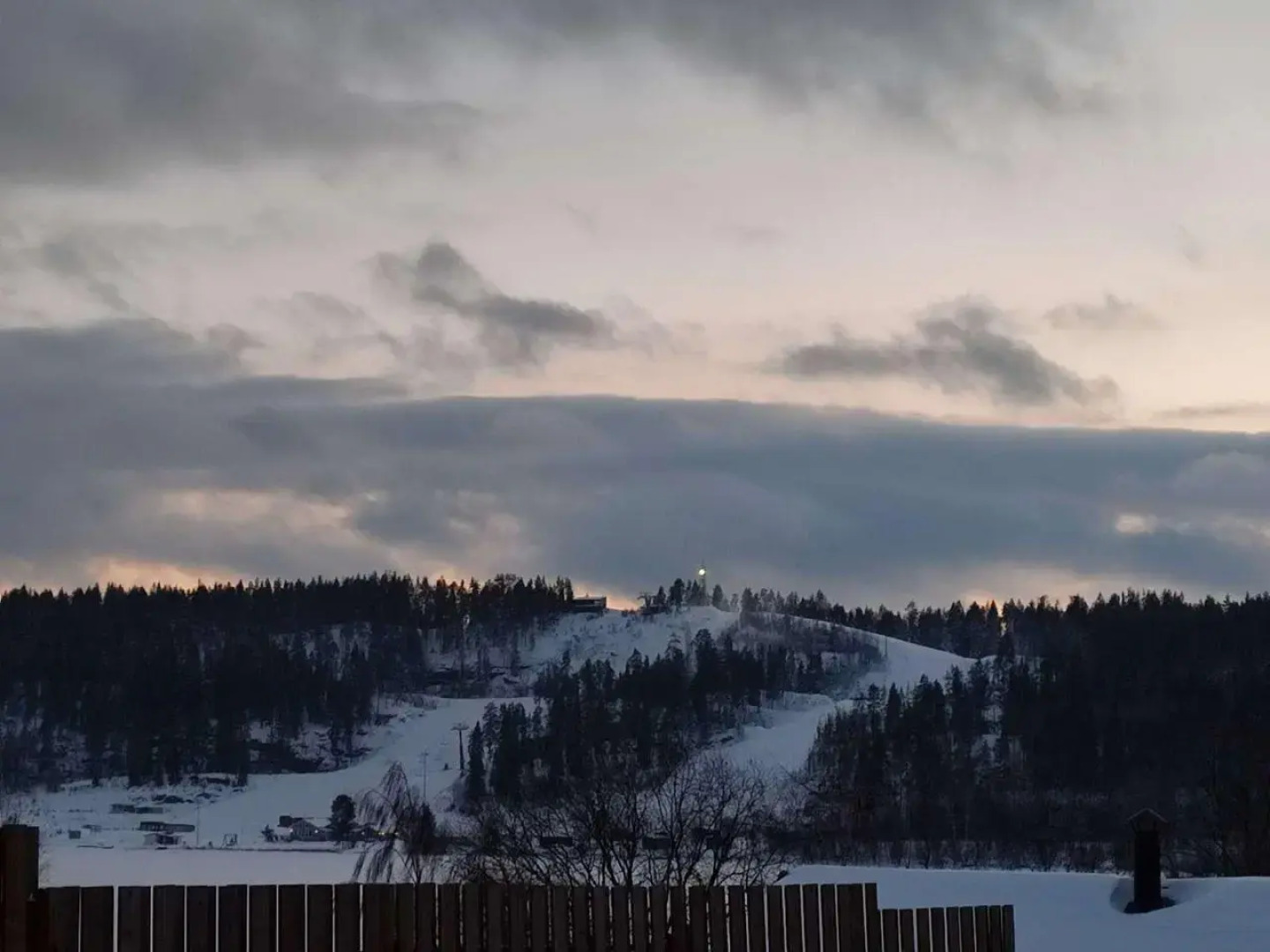 Дом Ялоранта на улице Прибрежная 33