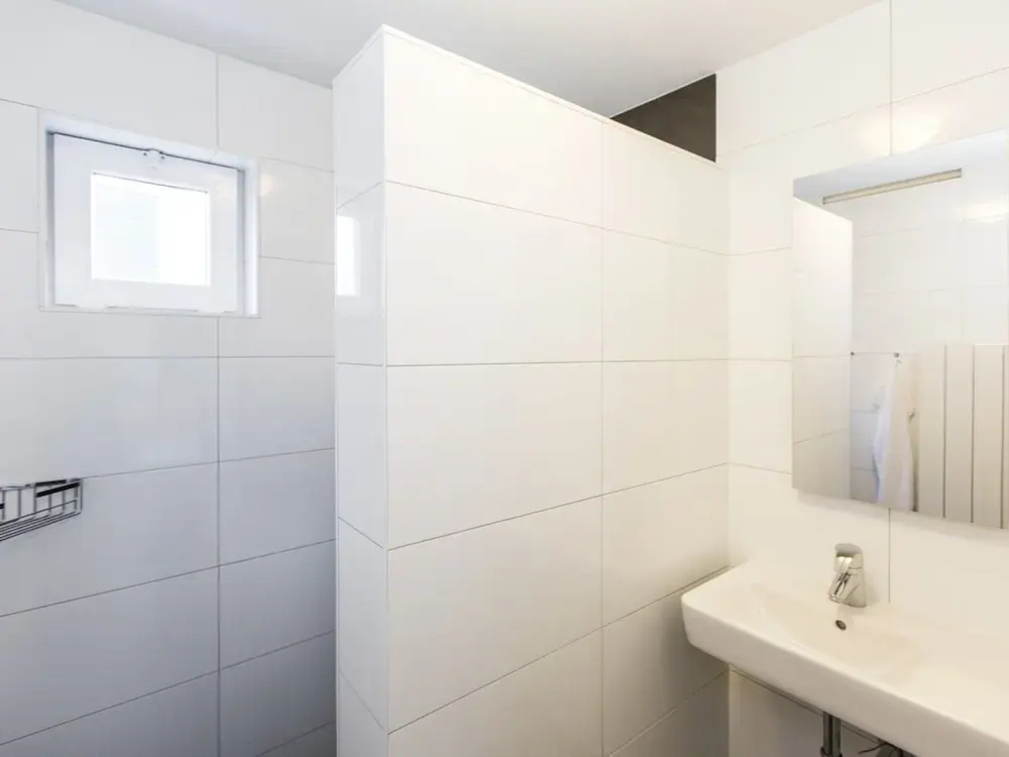 High-end Villa Nestled in Greenery