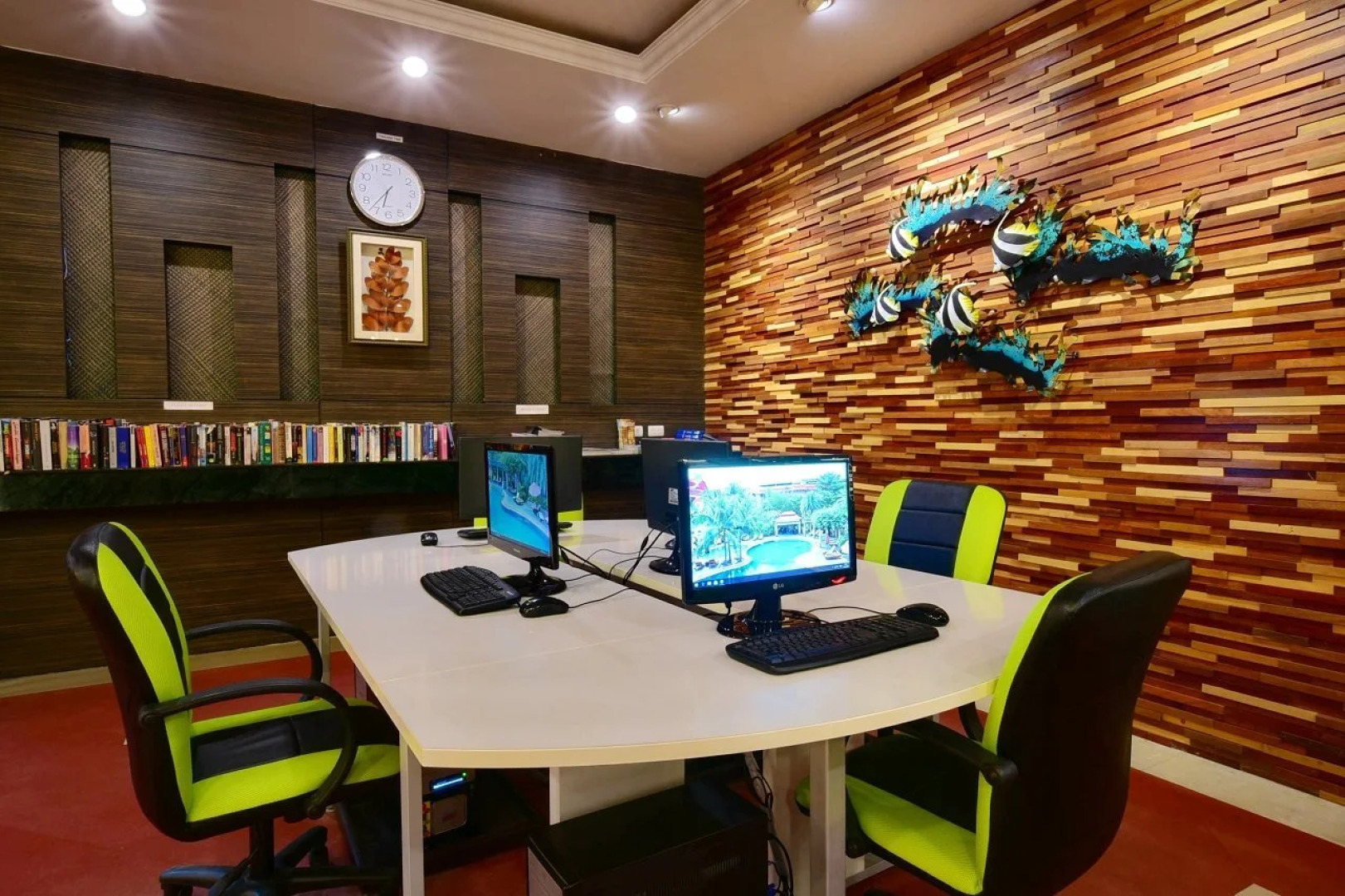 R-Mar Resort and Spa