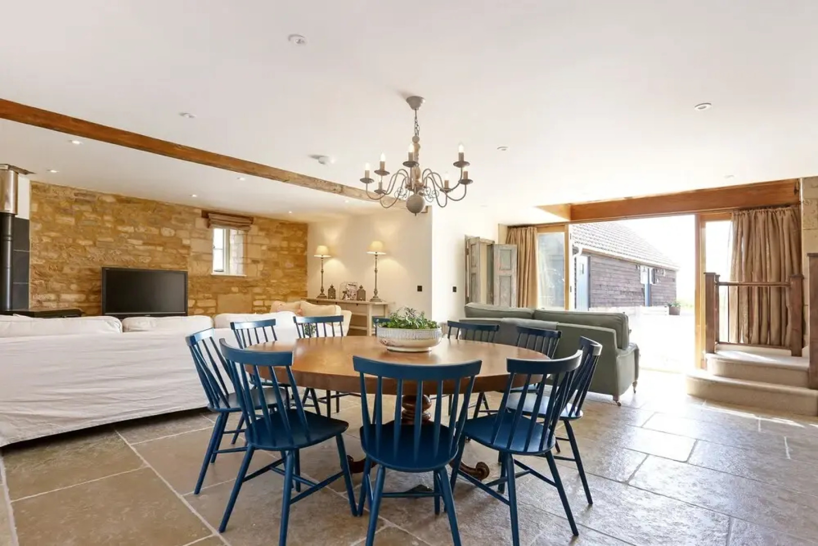 Classic Family Barn Conversion in Radcot