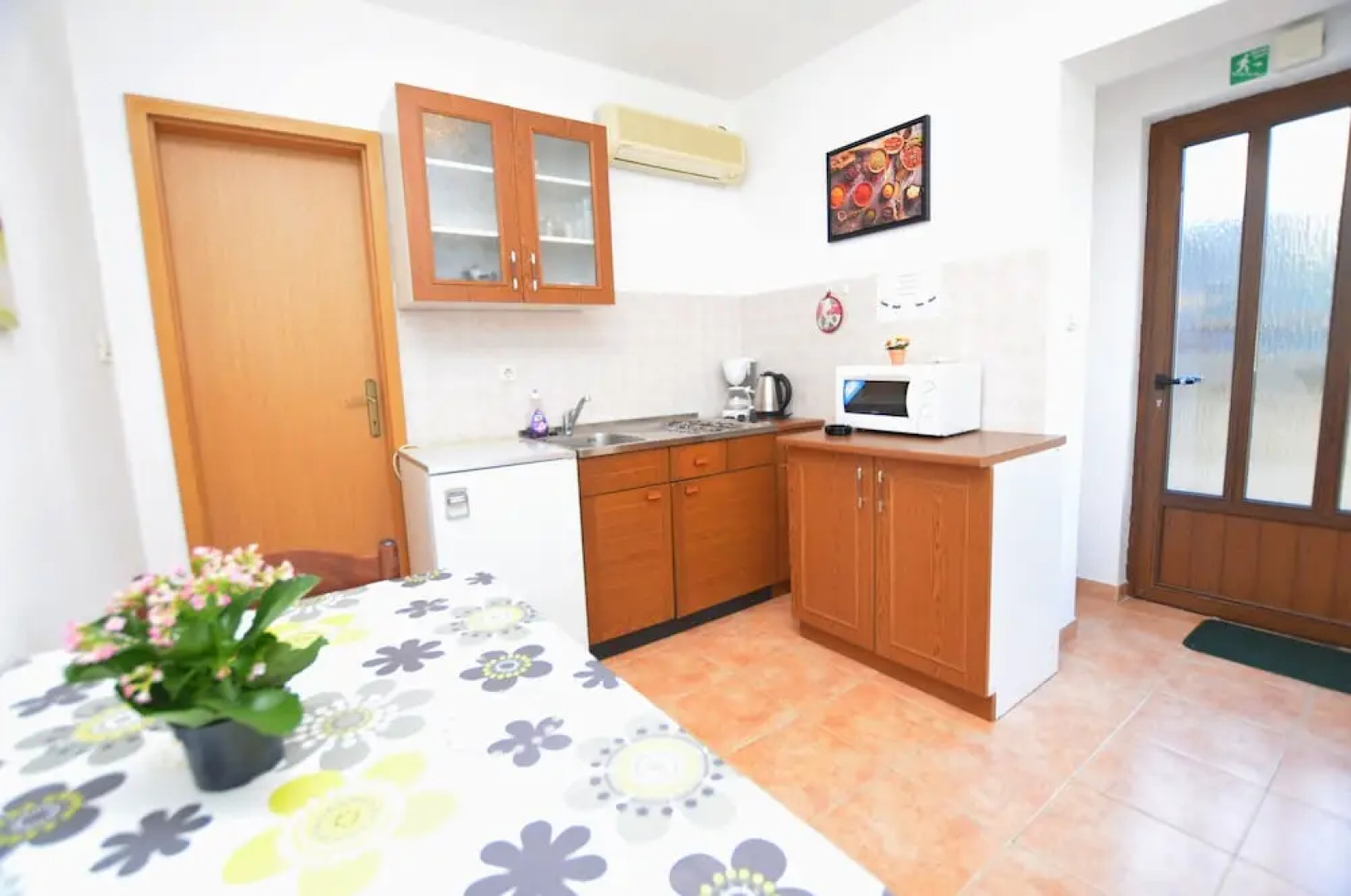 Apartments and Room Marija