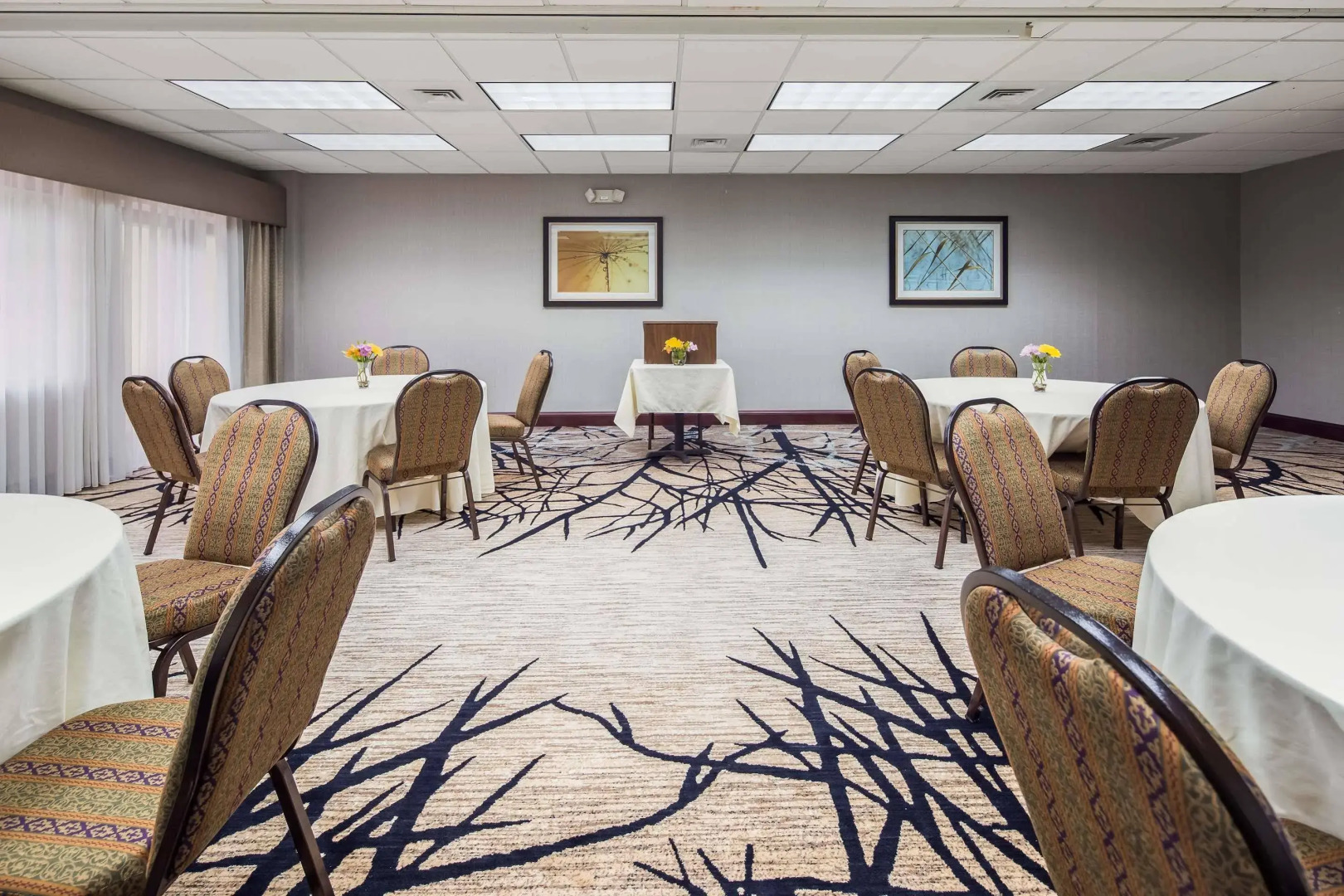 Best Western Plus River Escape Inn & Suites