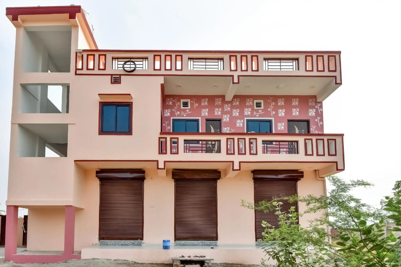 SPOT ON 77269 Shree Jagdmba Palace