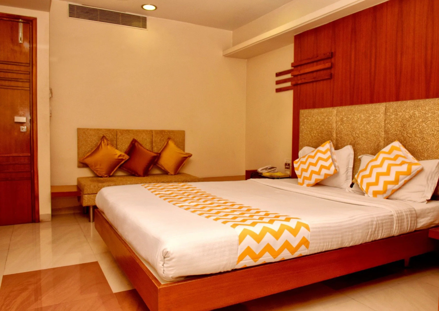 Fabhotel Prime Avenue