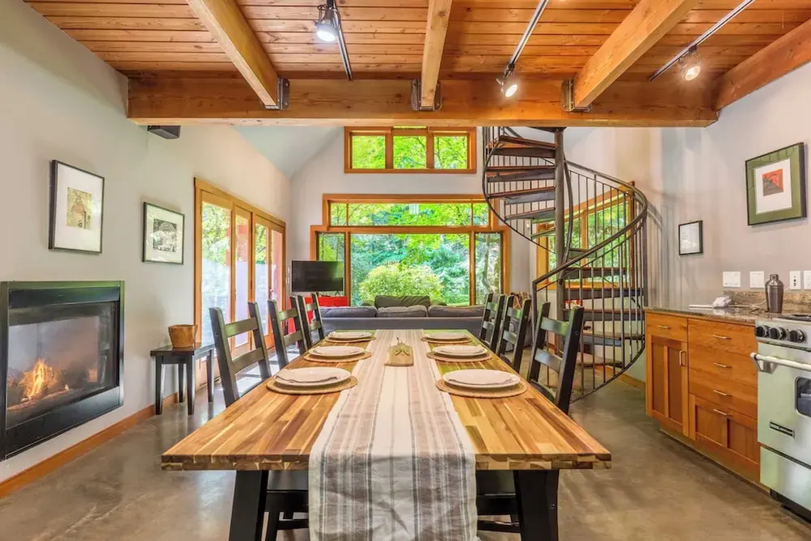 Rhythm Waters by Avantstay Garden Paradise, Pond