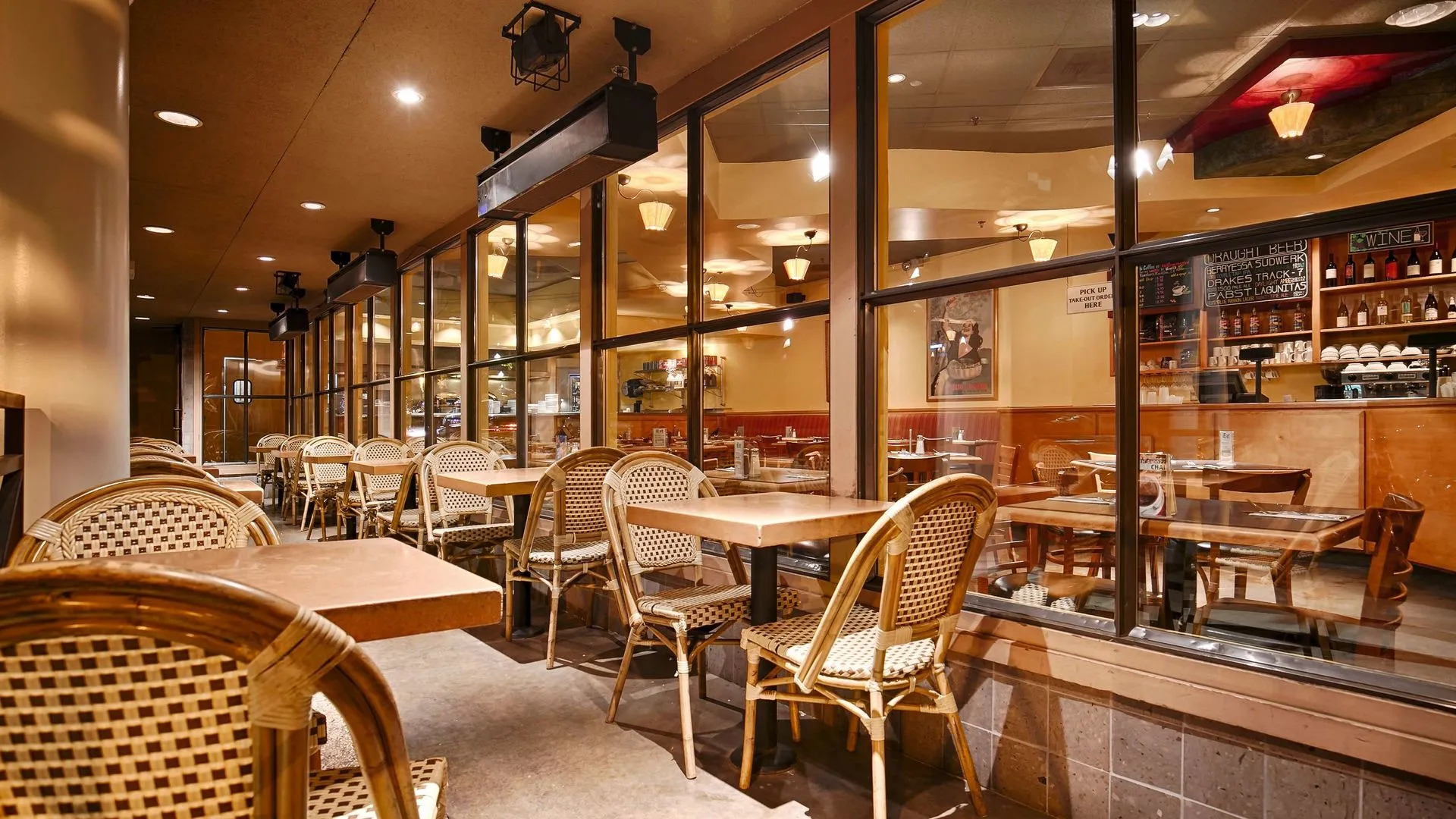 Best Western Plus Palm Court Hotel