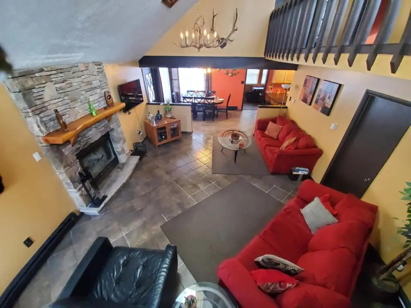 Chalet renovated Near Casino, Camelback , Kalahari water park Mount Pocono