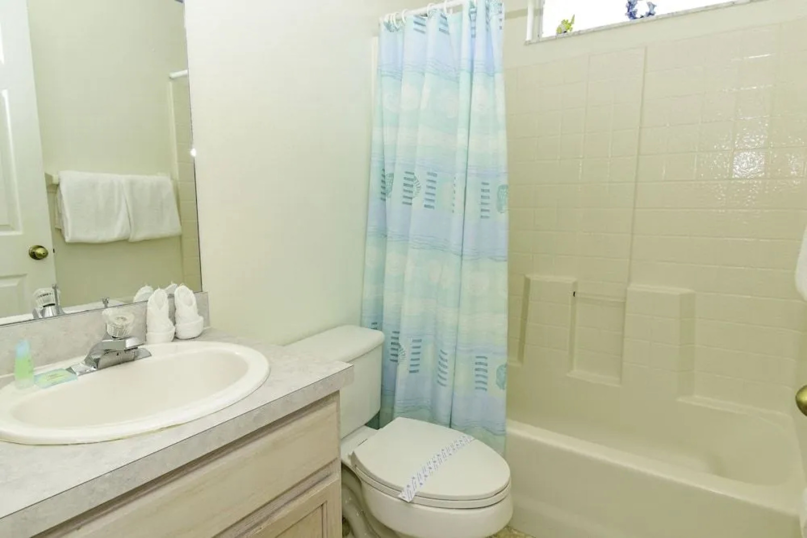 238HL Westridge Manor 3 Br villa by RedAwning