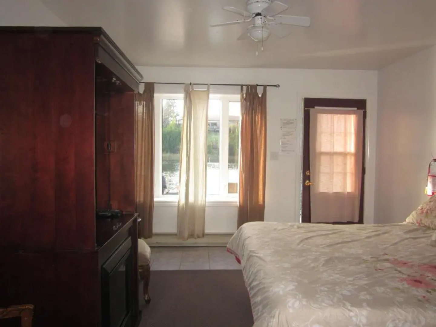 Sauble River Marina & Lodge Resort