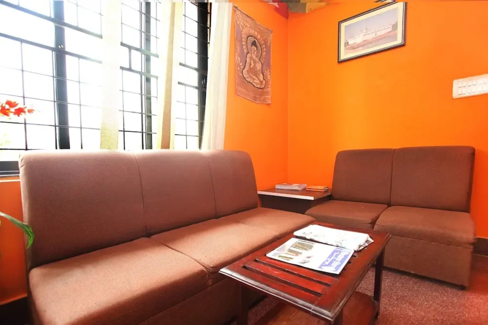 OYO 490 Hotel Royal Stupa