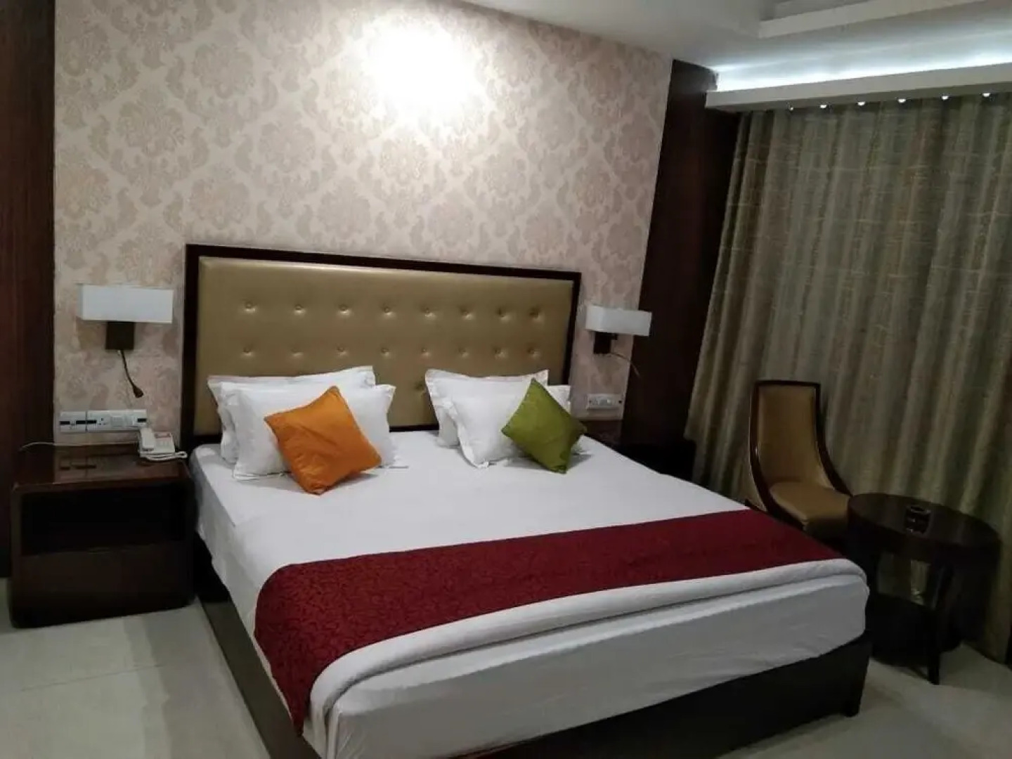 Hotel Ambassador Royale