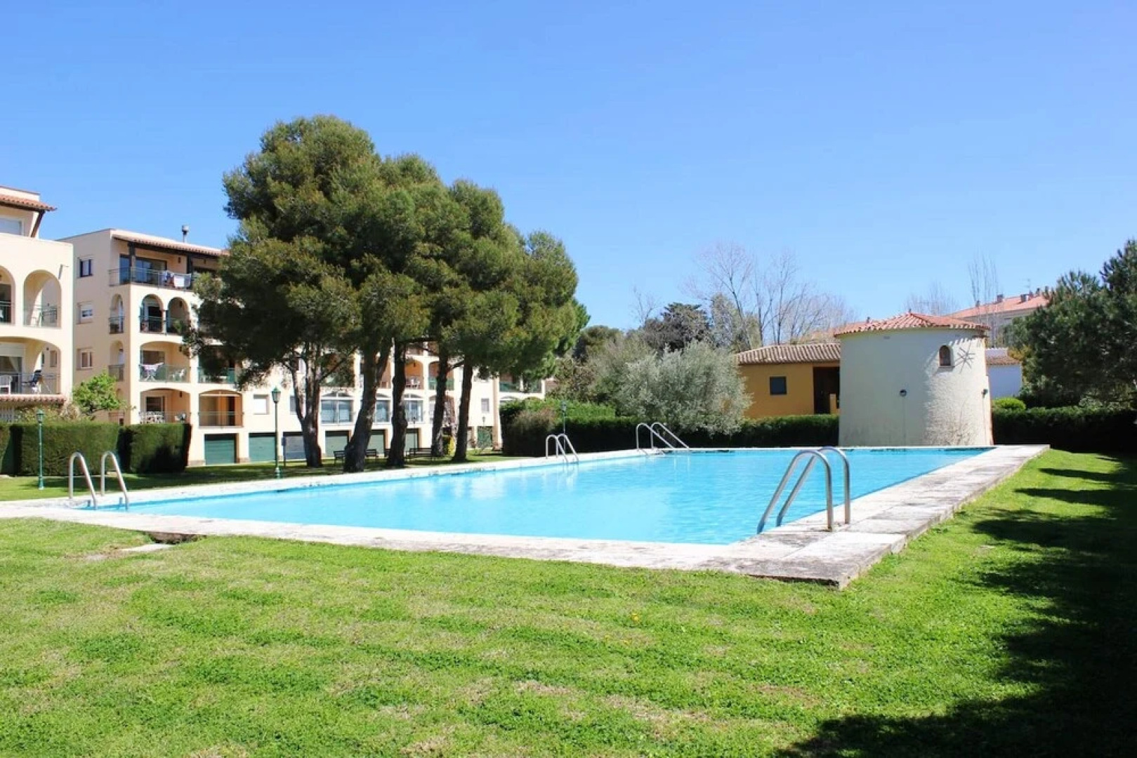 Apartment With one Bedroom in S'agaró, With Shared Pool and Furnished Balcony - Near the Beach