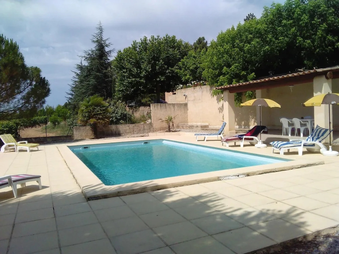 Villa With 2 Bedrooms in Mormoiron, With Private Pool and Furnished Ga
