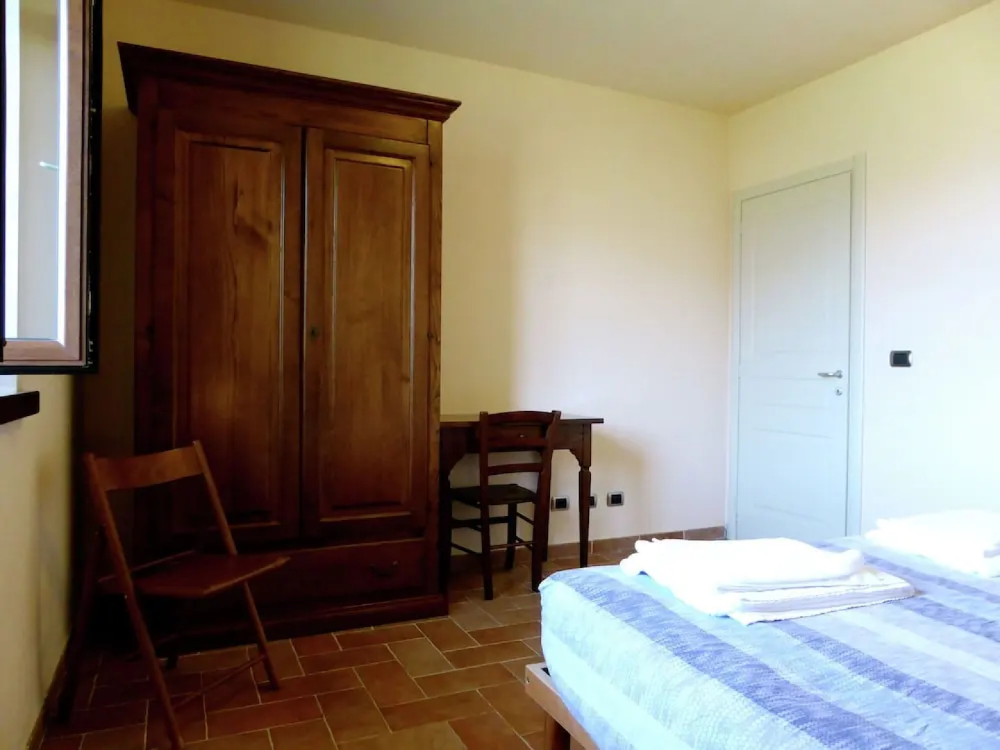 Scenic Home in Camporgiano With Swimming Pool