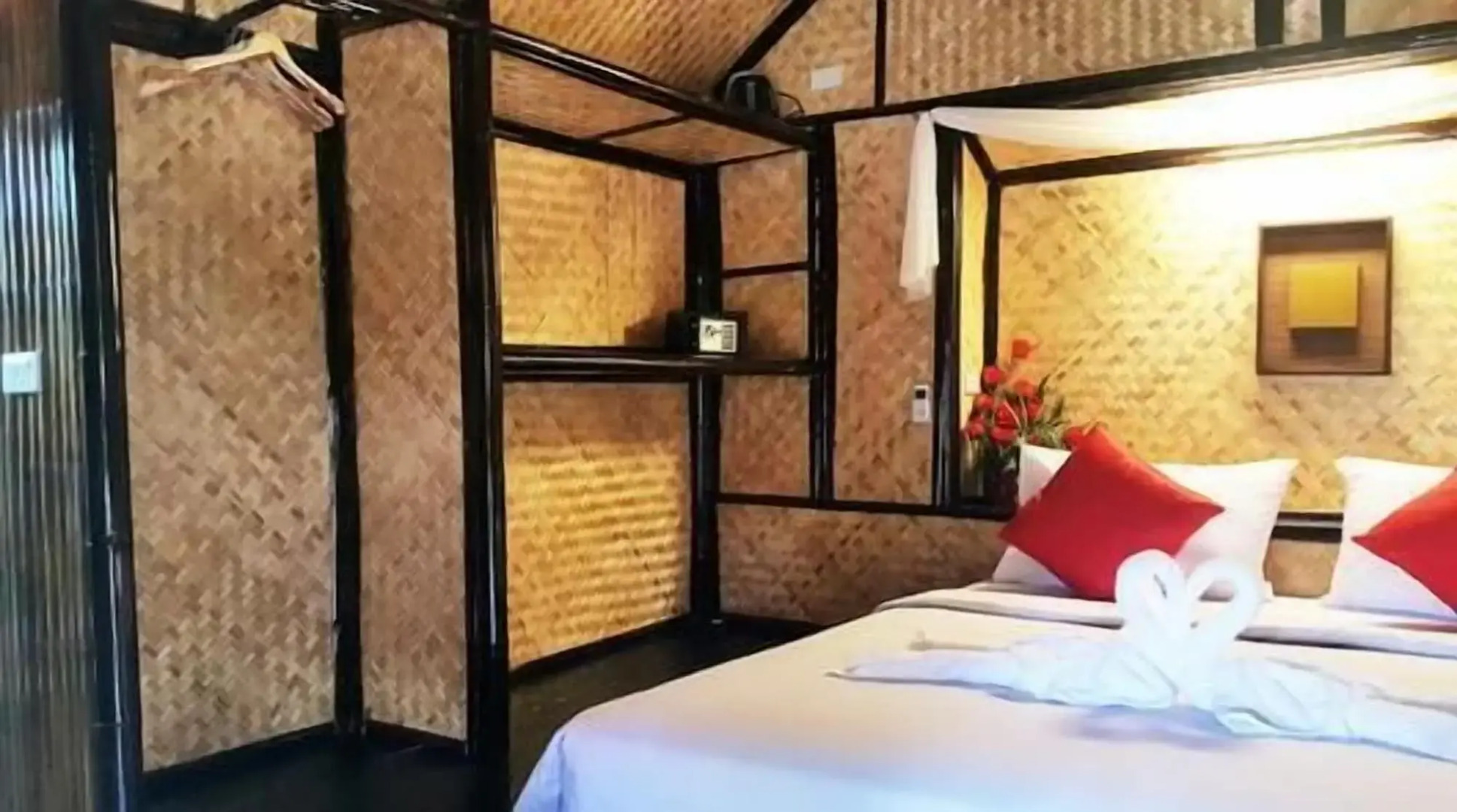 Eco Lanta Hideaway Beach Resort