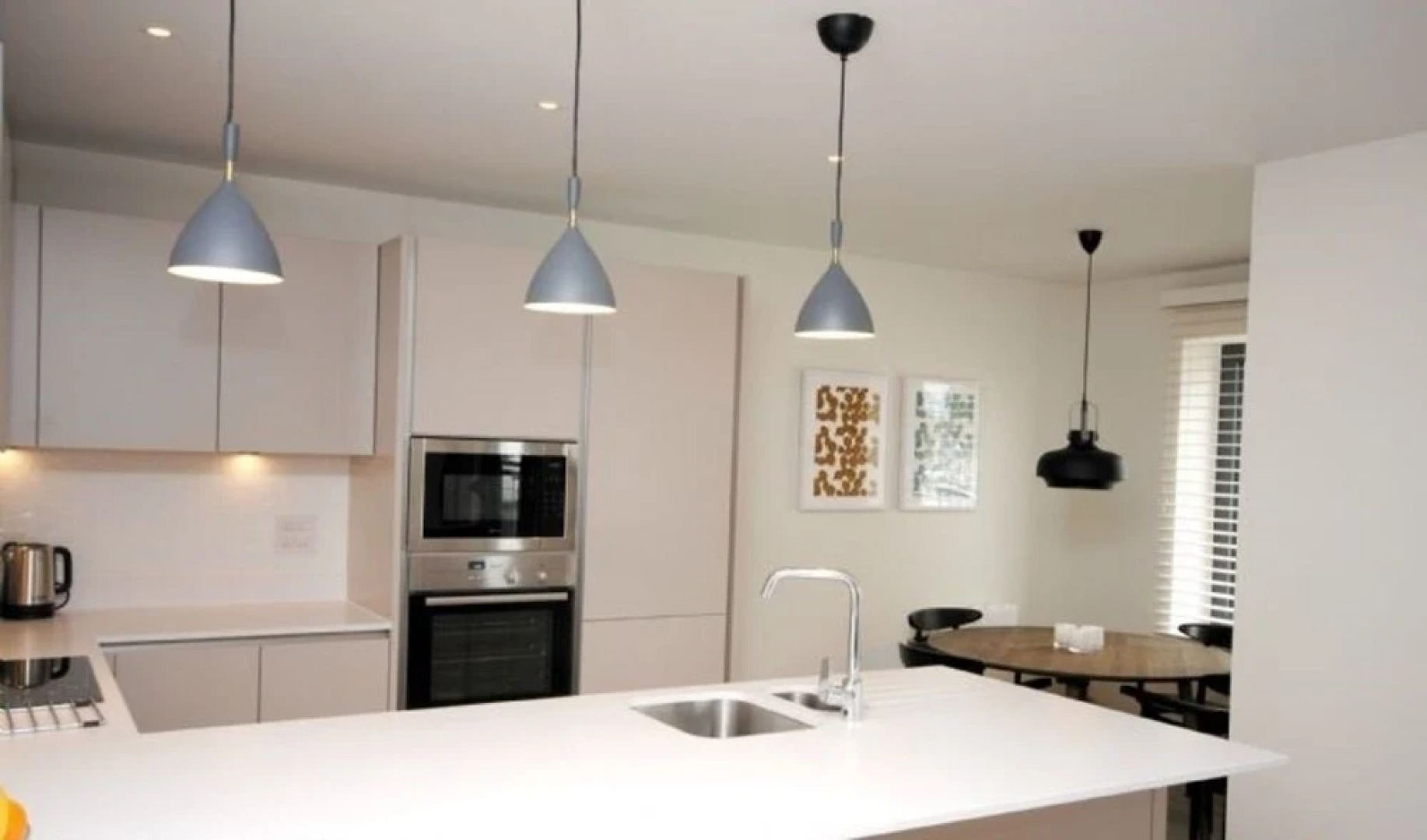 8 The Salterns, Chichester 402400