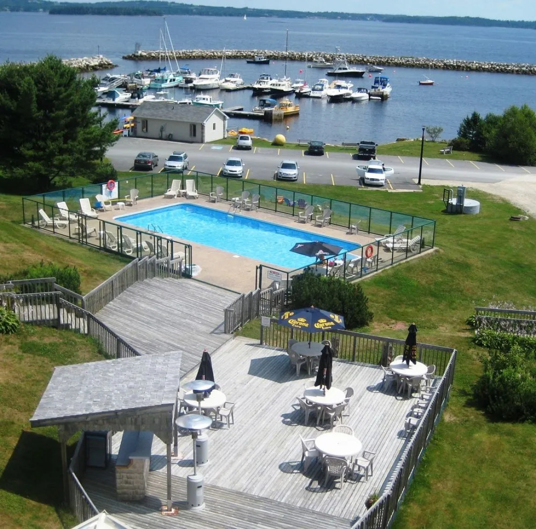 Oak Island Resort & Conference Centre