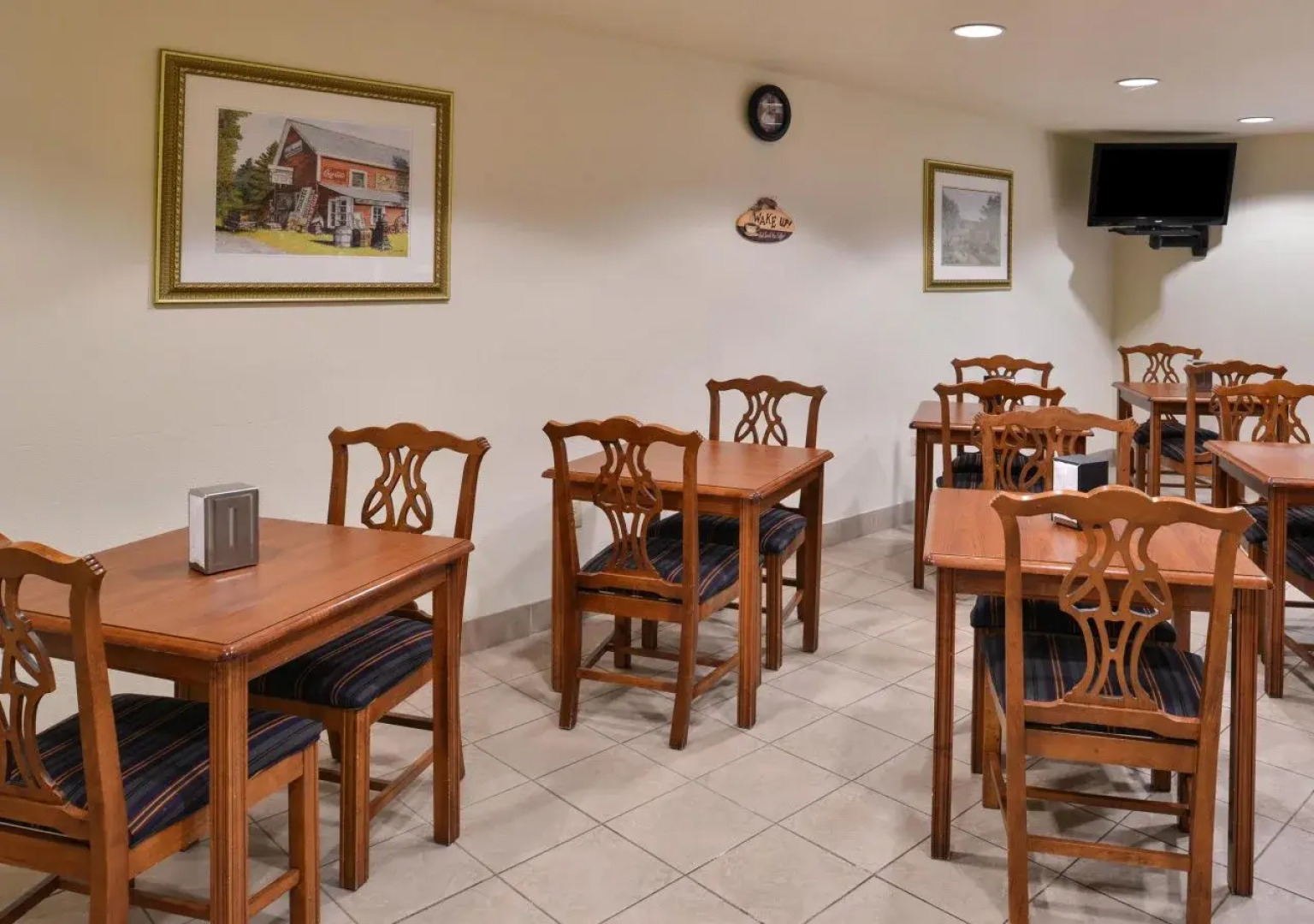 Star City Inn & Suites