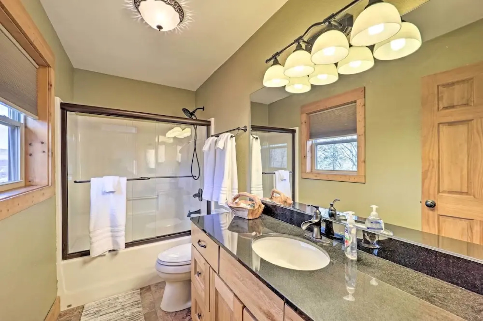 Near Ski Areas: Mtn-view Banner Elk Cabin