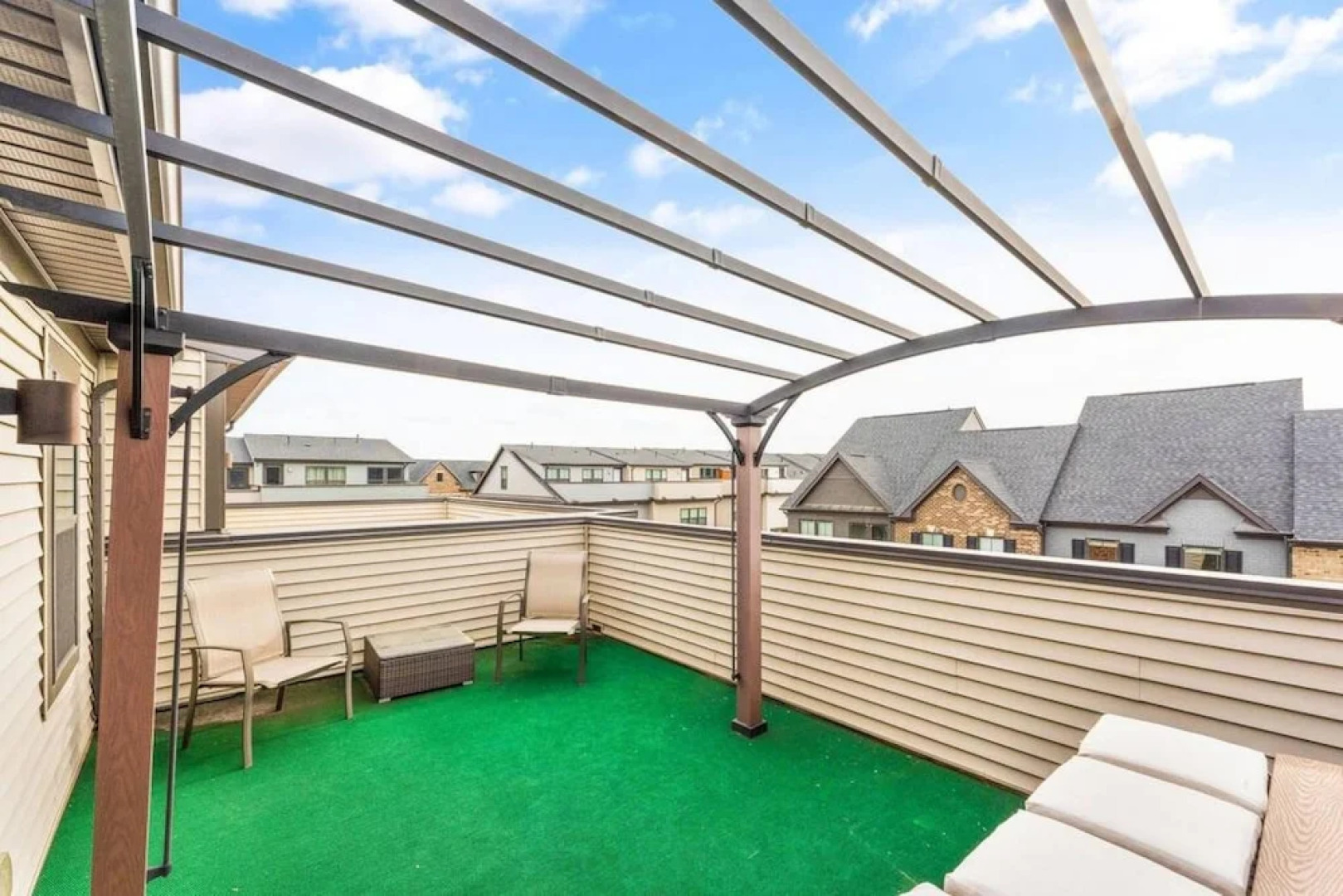 Ashburn 4-br Homestay Close to Dulles Metro