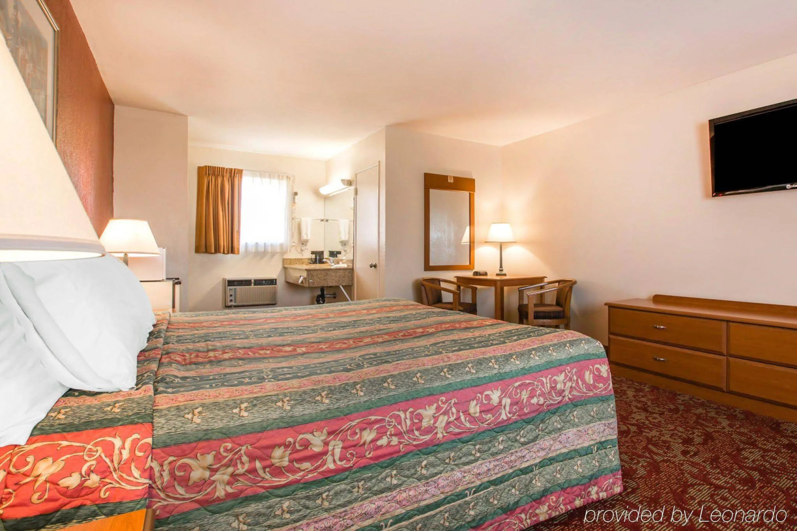 Rodeway Inn Fallbrook Downtown