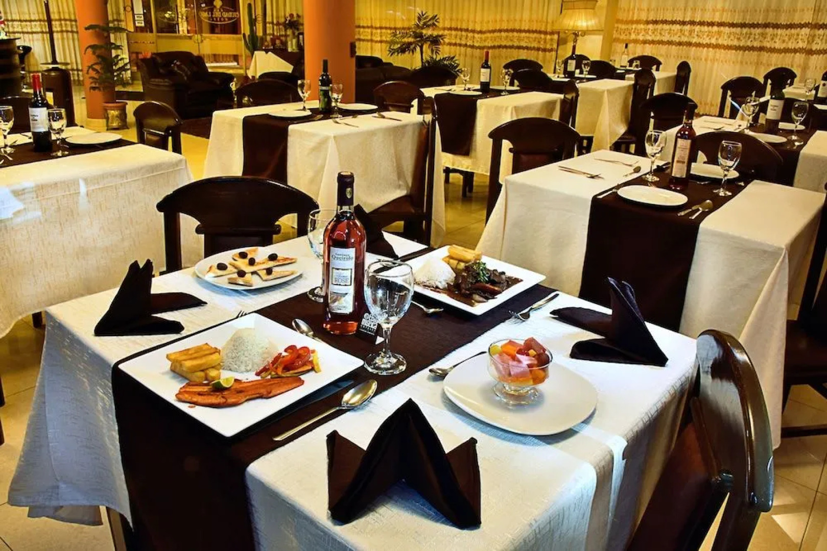 Terra Mistica Ciudad Del Lago Hotel