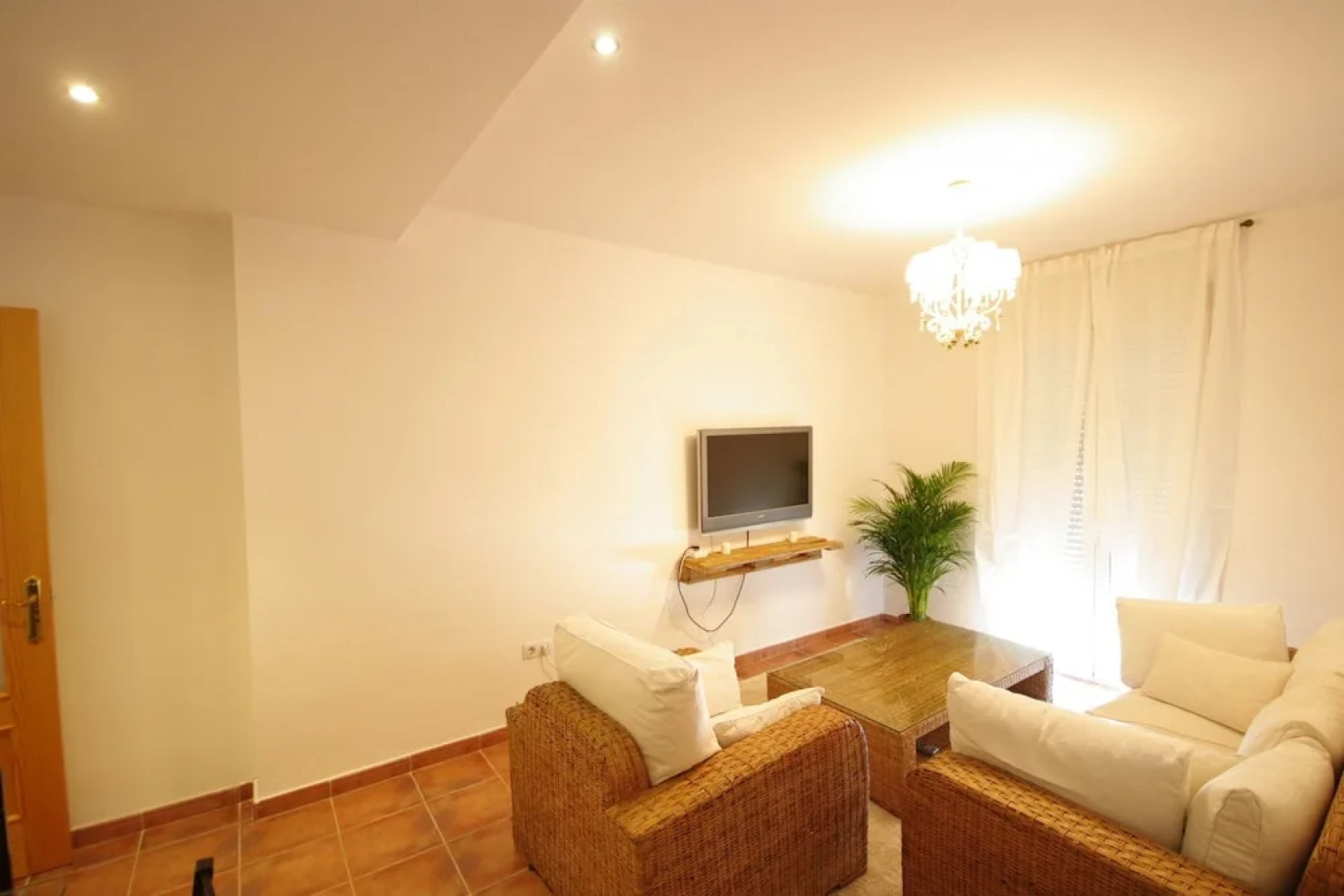 Livingtarifa - Bonito Apartamento en Facinas