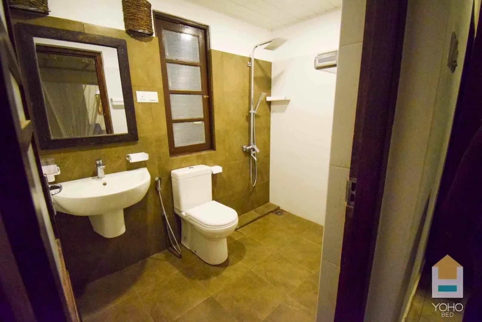 Yoho Villa Lucky Seven