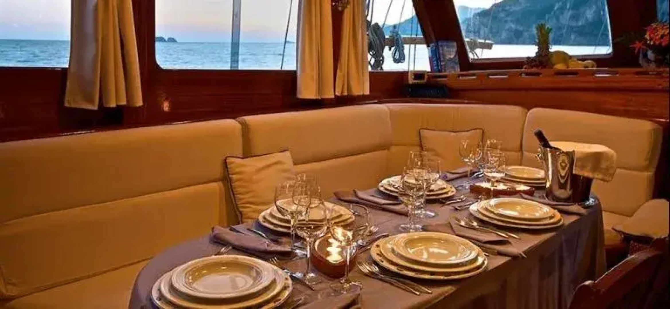 Plaghia Charter Boat&Breakfast