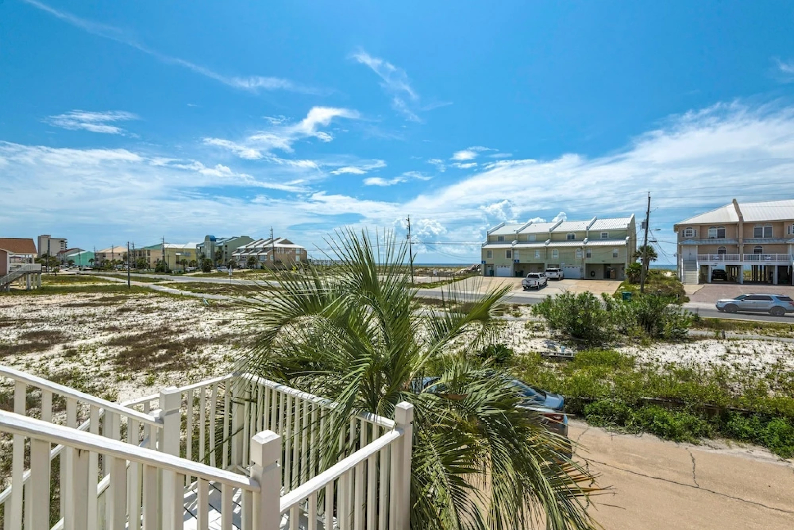 Sea La Vie 2 Bedroom Townhouse by RedAwning