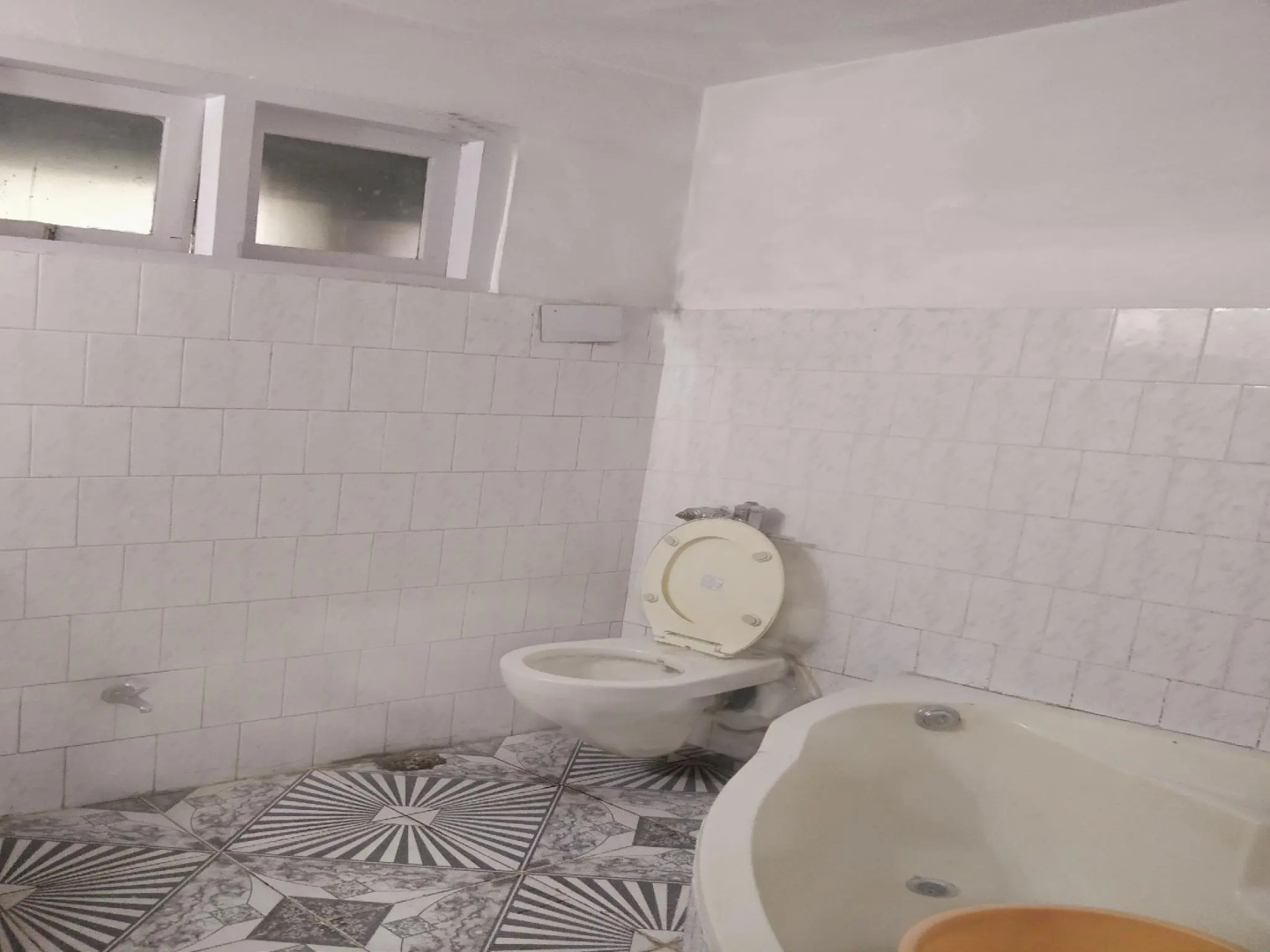 Capital O 19499 Shishamaati